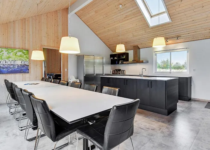 Luxury Retreat With Pool - By Traum Дом отдыха Horuphav